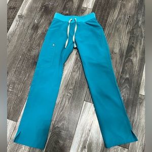 Figs Scrub Pants Kade Cargo in Teal XXS